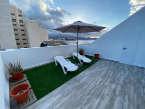 Holiday Home & Rooftop Lounge